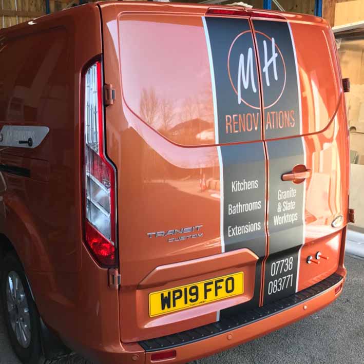 Signwriting MH renovations van Launceston Cornwall